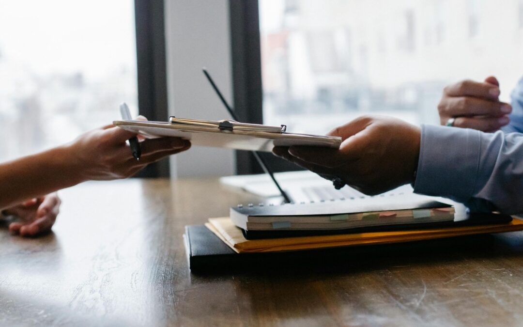 Don’t Just Apply—Attract. How to Get Recruiters to Come to You on LinkedIn